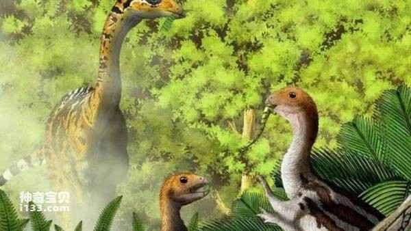 New dinosaur discovery: Some dinosaurs were carnivorous as juveniles and became herbivores as adults.